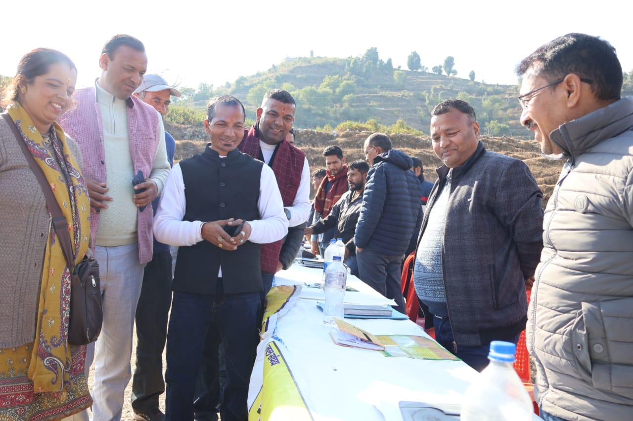 “जन-जन की सरकार, जन-जन के द्वार” अभियान के अंतर्गत धूरा में बहुद्देशीय जनसेवा शिविर आयोजित