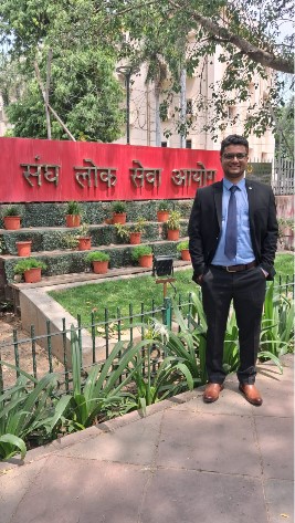 माली की नौकरी करने वाली मां के बेटे ने UPSC में मारी बाजी, भारत सरकार में बने वैज्ञानिक अधिकारी
