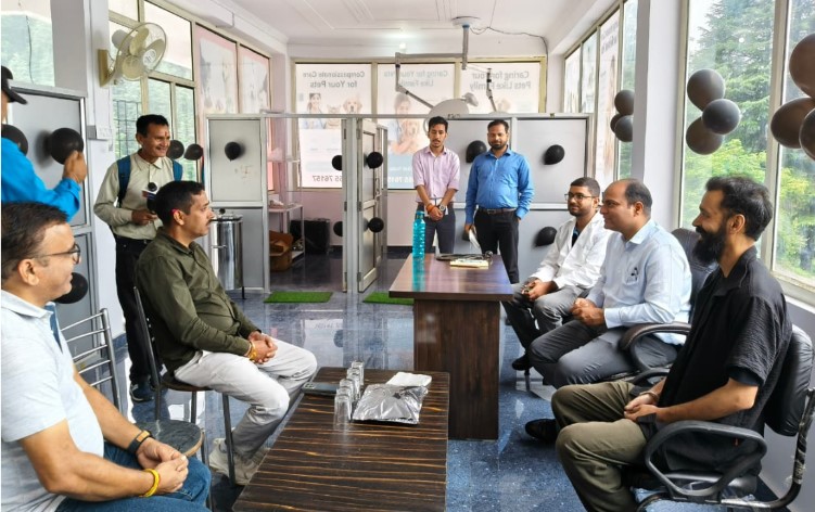 लोहाघाट में डॉ. एल. डी. भट्ट मेमोरियल वेटरनरी फाउंडेशन का शुभारंभ, पशु कल्याण की दिशा में महत्वपूर्ण पहल