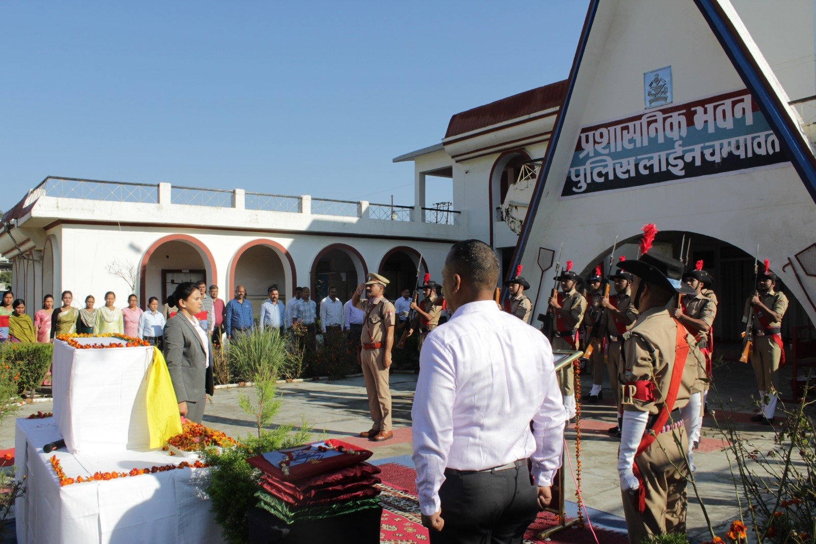 *चम्पावत पुलिस ने श्रद्धा एवं गरिमा के साथ मनाई राष्ट्रपिता महात्मा गांधी एवं भारत रत्न लाल बहादुर शास्त्री जी की जयंती*