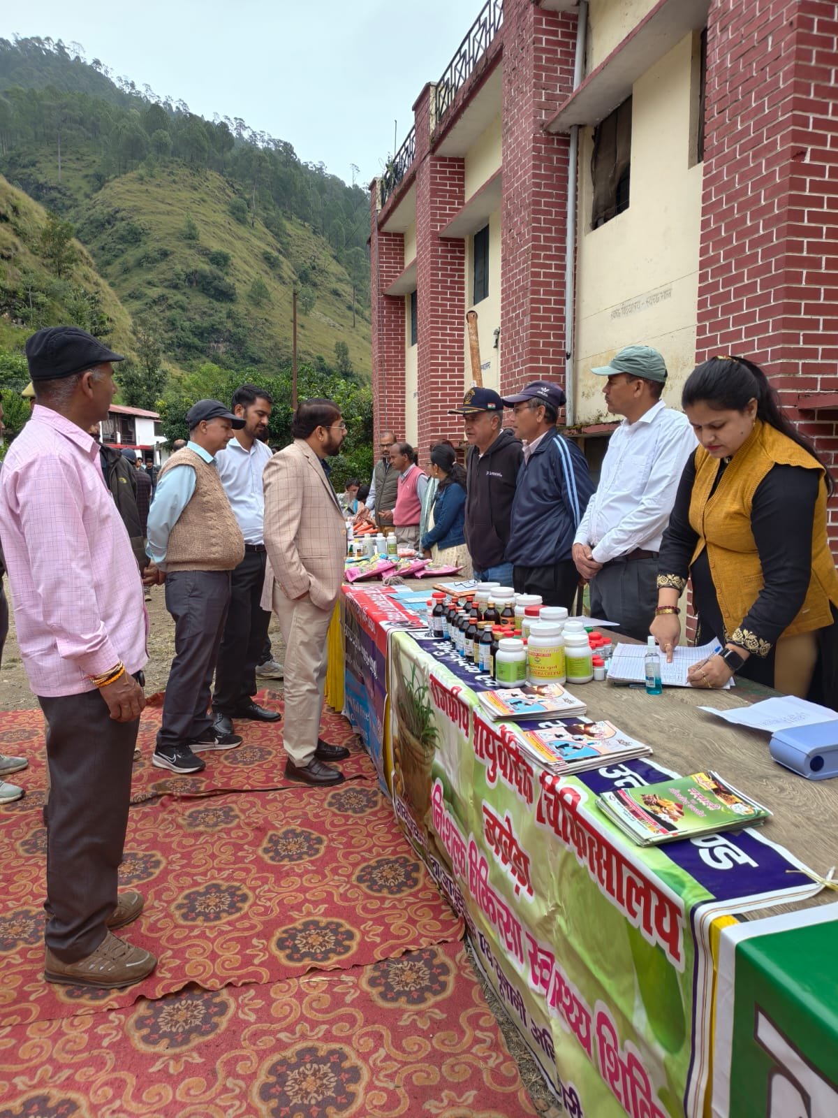 सेवा संकल्प अभियान: सलानी में बहुउद्देशीय शिविर में 290 से अधिक लोगों ने लिया लाभ, 10 शिकायतों का मौके पर निस्तारण*