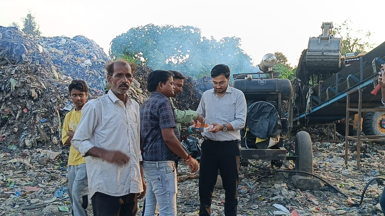 टनकपुर में वर्षों पुराने लीगेसी वेस्ट के वैज्ञानिक निस्तारण का कार्य प्रारंभ,